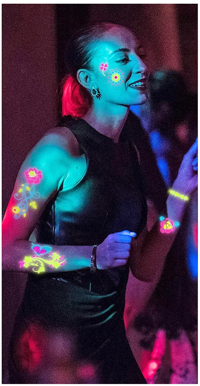 NIGHT TATTOO STICKER